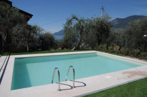 Гостиница Holiday House Margherita  Бренцоне